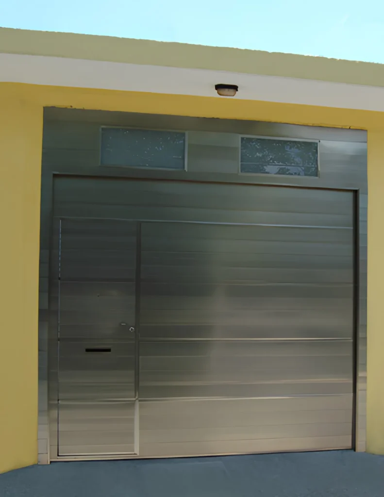 portones seccionados de aluminio en Mérida